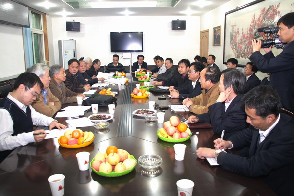 國家煤礦安全生產(chǎn)專家組到礦通報會