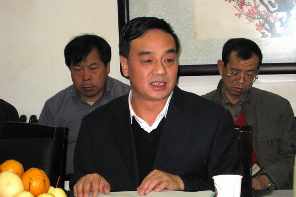 下石節(jié)煤礦副礦長(zhǎng)潘成忠同志介紹礦井情況