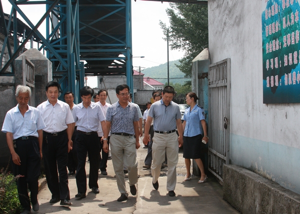 市人大領(lǐng)導(dǎo)深入礦區(qū)污水處理站調(diào)研