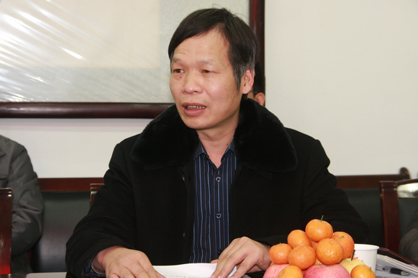 下石節(jié)礦安監(jiān)處處長(zhǎng)張緒洲在會(huì)上講話