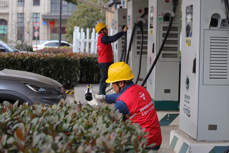 春節(jié)我在崗·守護(hù)萬(wàn)家燈火｜車網(wǎng)互動(dòng) 城鄉(xiāng)暢行
