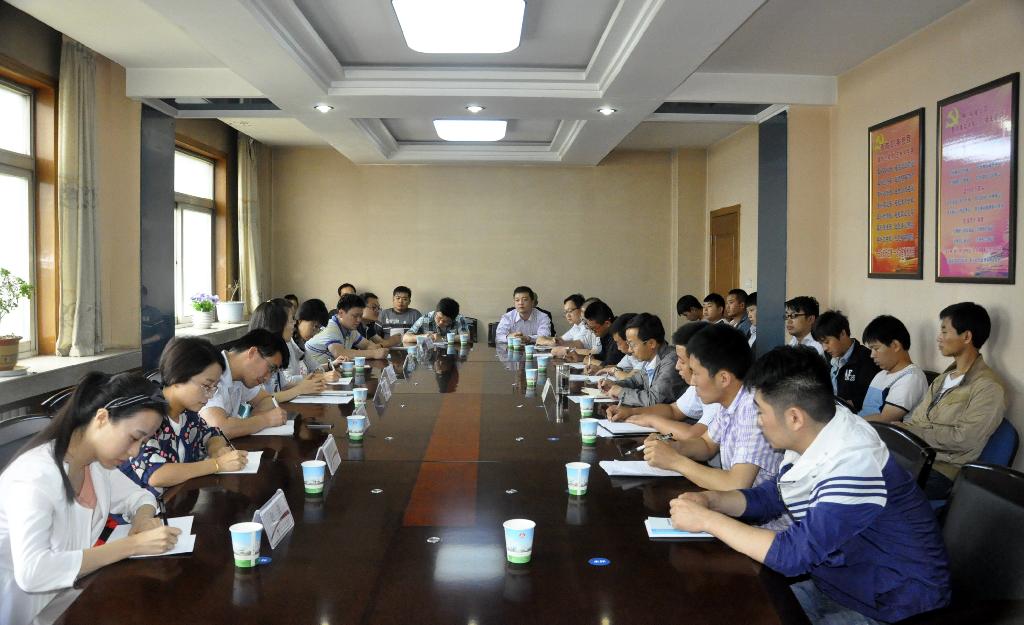 “在轉(zhuǎn)型發(fā)展實(shí)現(xiàn)強(qiáng)局... 